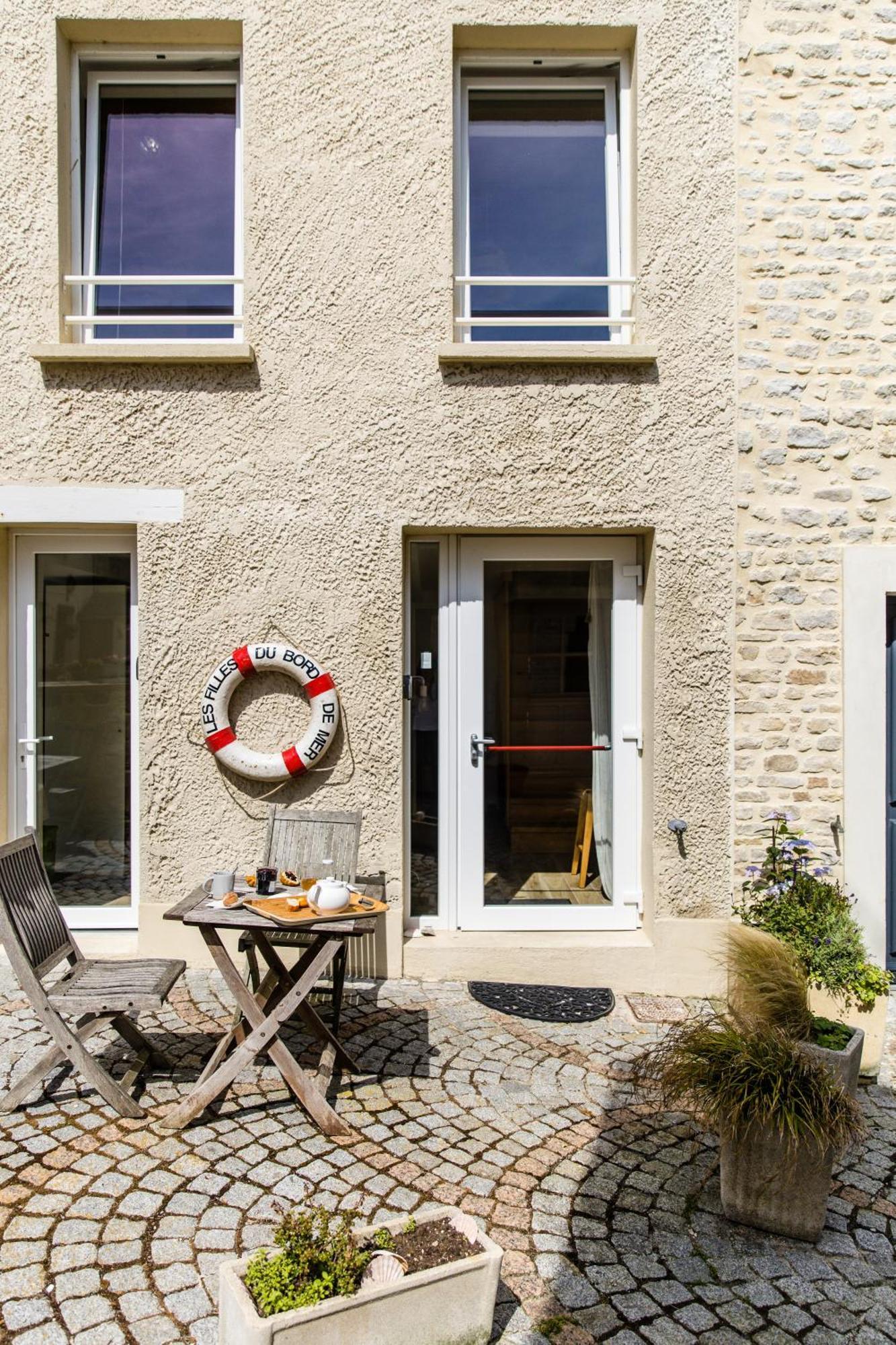 Mer Nature, Appartement Spacieux By Les Filles Du Bord De Mer, Petite Terrasse Vue Mer 贝桑于潘港 外观 照片
